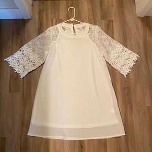*like new* white dress